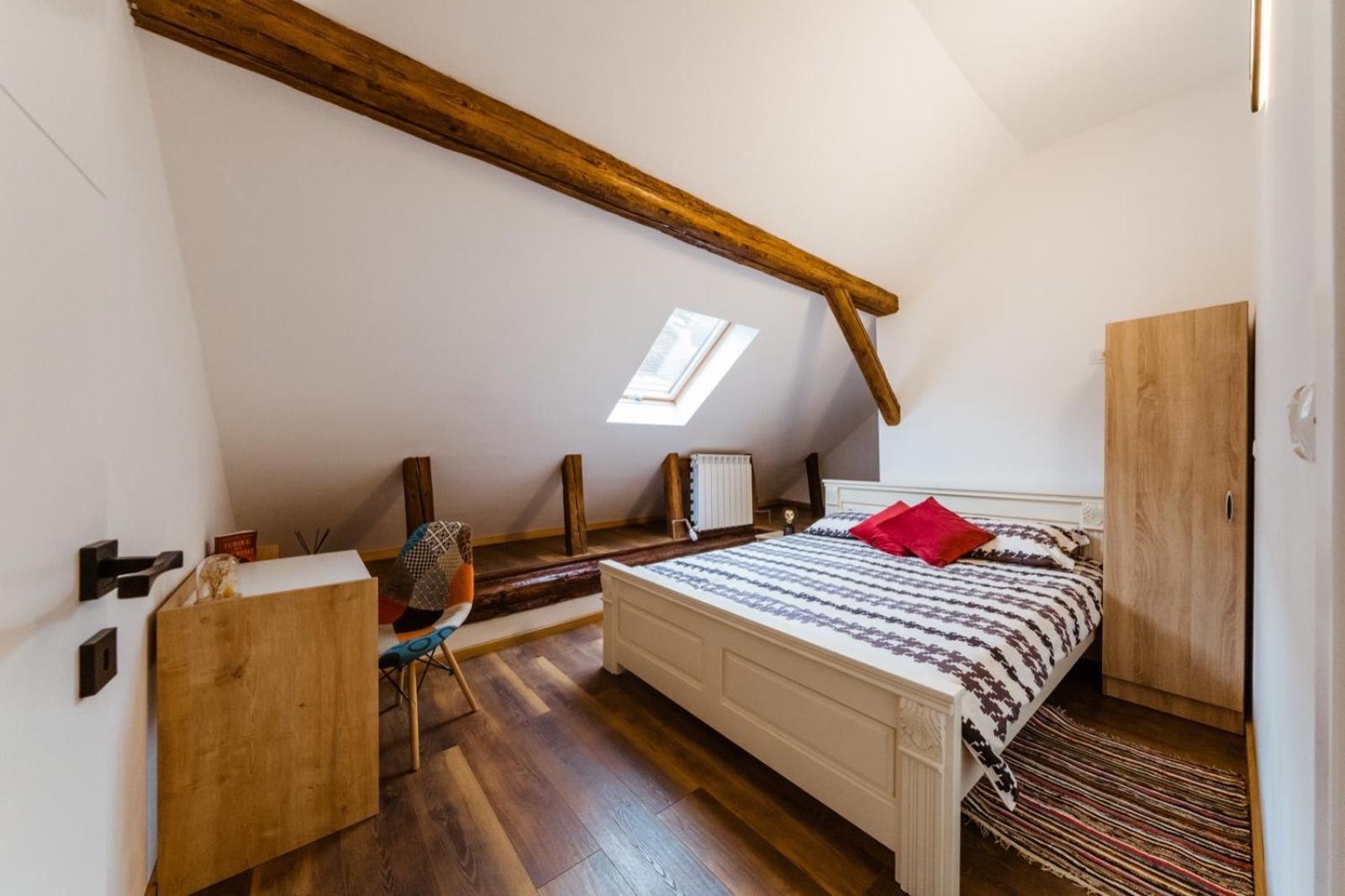 Evu Long Street Apartment Brașov Exterior foto